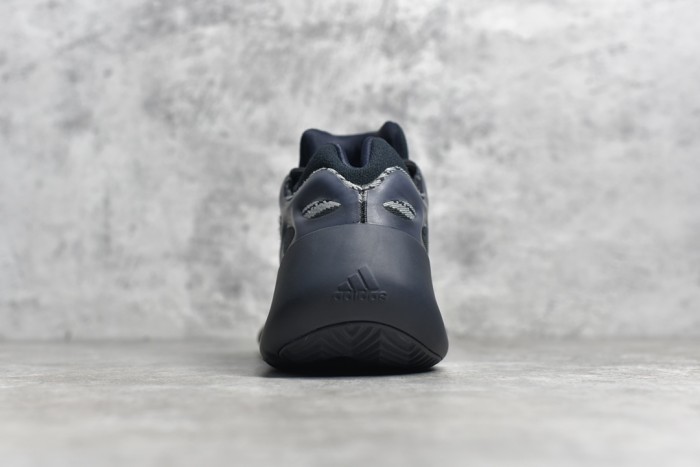 Yeezy Boost 700V3 Black H67799