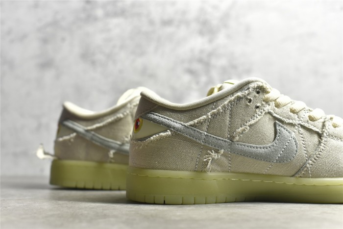 SB Dunk Low ’ Mummy ’ DM0774-111