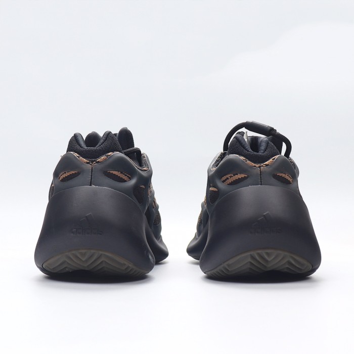 Yeezy Boost 700V3“Clay Brown” GY0189