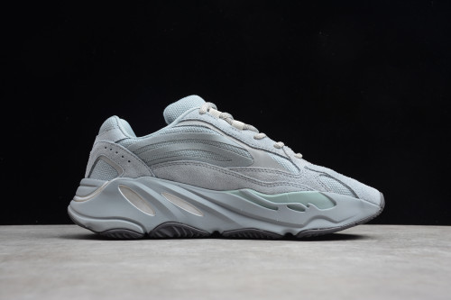 Yeezy Boost 700 V2“Hospital Blue” FV8429