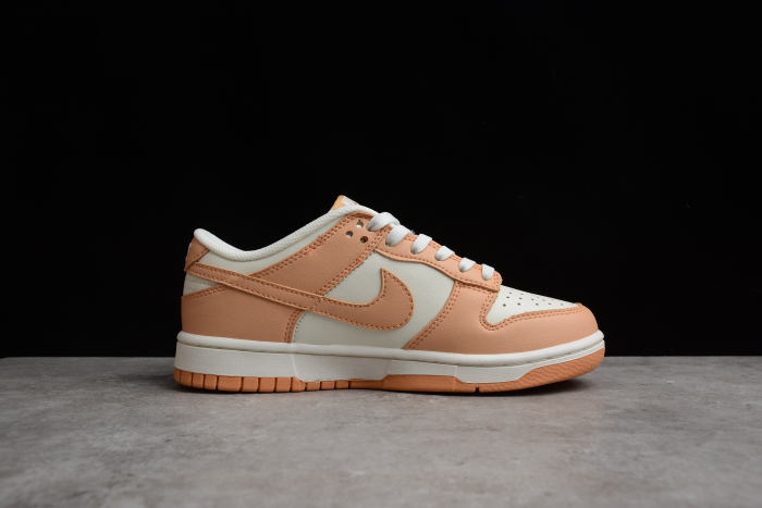 NK Dunk Low Wmns ’Harvest Moon’ DD153-114