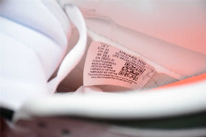 NK SB Dunk Low “NY vs NY” DN2489-3000