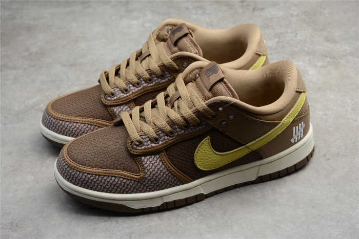 Undefeated x NK Dunk Low SP Inside Out DH3061-200