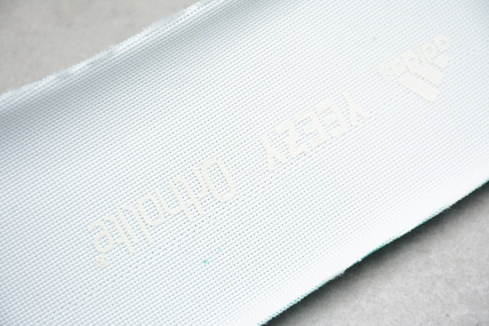 Yeezy Boost 700 Salt EG7487