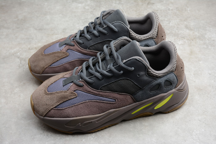 Kanye West x Adidas Yeezy Runner Boost 700“Mauve” EE9614