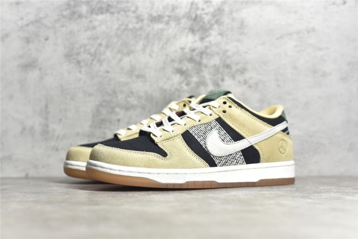 NK Dunk Low Roped in Peace DJ4671-294