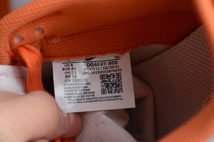 NK SB Dunk Low ’Reverse Mesa ORang’ DQ4697-800