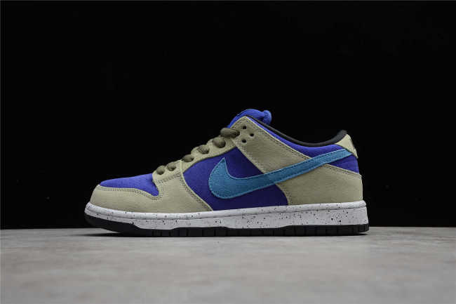 SB Dunk Low “Celadon” BQ6817-301