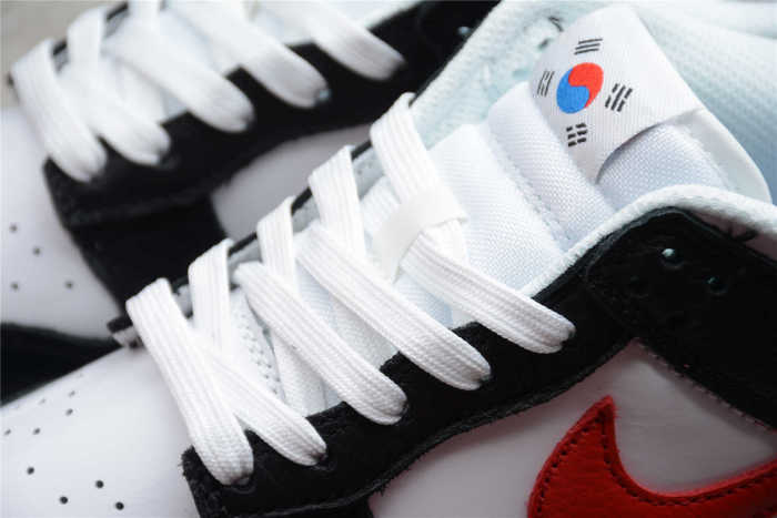 NK SB Dunk Low “South Korea” DM7708-100