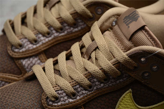 Undefeated x NK Dunk Low SP Inside Out DH3061-200