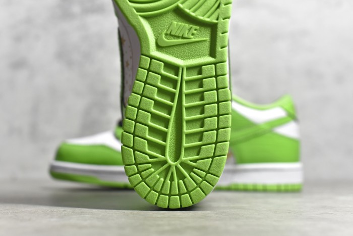 Supreme x SB Dunk Low “Mean Green” DH3228-101