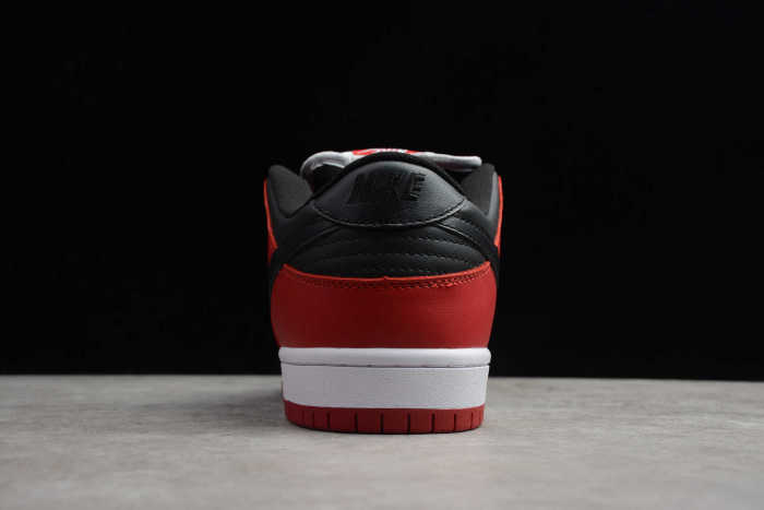 SB Dunk Low Pro Chicago Red White Black 917567-641