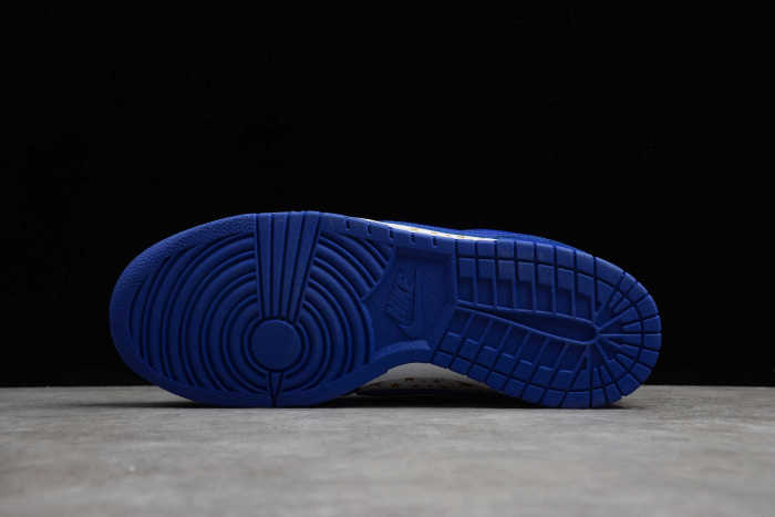 Supreme x Nike SB Dunk Low “Hyper Royal” DH3228-100
