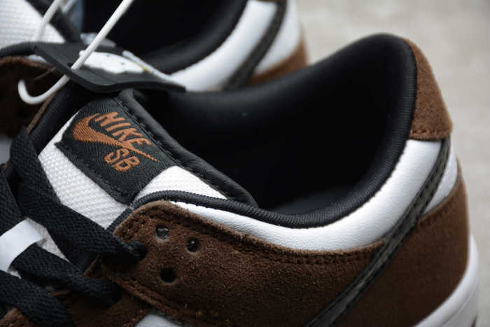 SB DUNK Brown Black White 304292-102