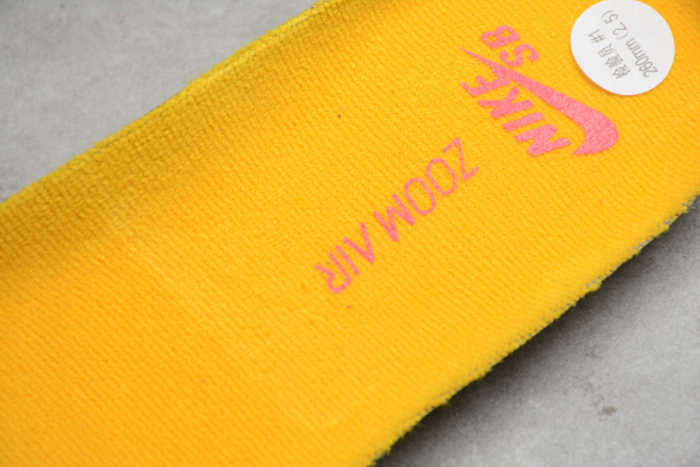 SB Dunk Low “ACG Terra” Purple Black Red BQ6817-008