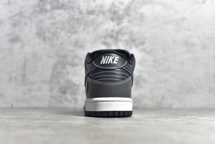 SB Dunk Low Lunar Eclipse (West) 313170-001