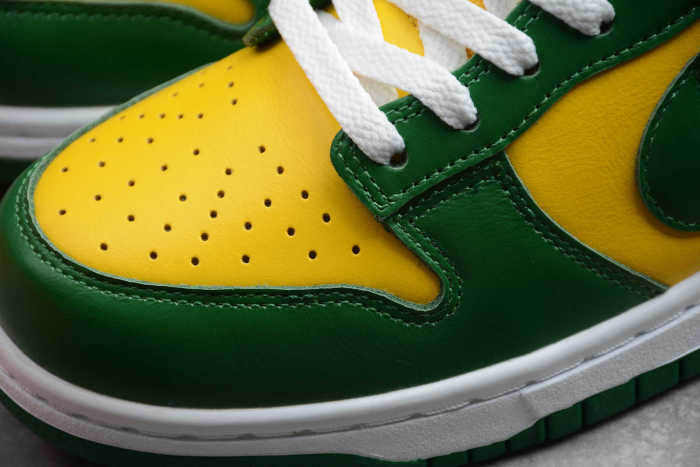 SB Dunk Low SP “Brazil” Yellow Green CU1727-700