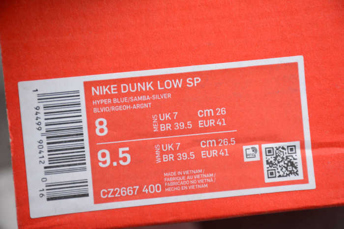 SB Dunk “Samba” Grey Blue Red CZ2667-400