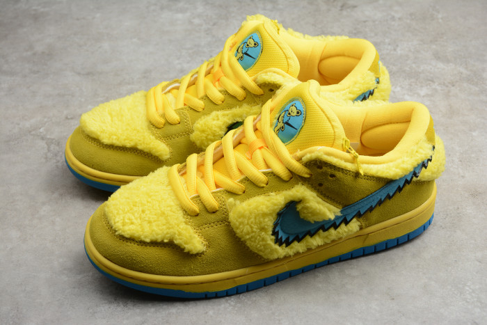 Grateful Dead x SB Dunk Low Pro QS “Yellow Bear” CJ5378-800