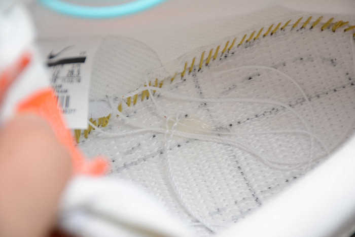 SB Dunk “Orange Label” CD2563-100