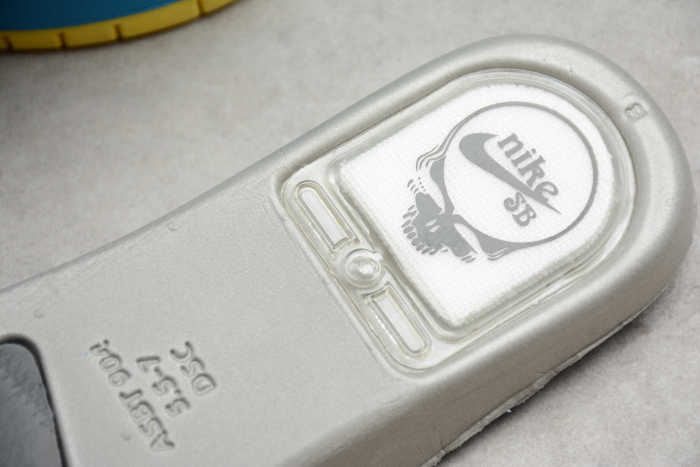 Grateful Dead x SB Dunk Low Pro QS “Blue Bear”