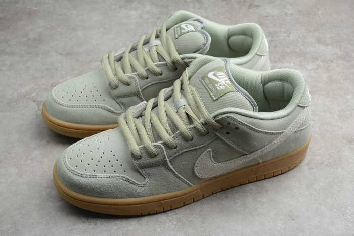SB Dunk Low Pro “Horizon Green” BQ6817-300