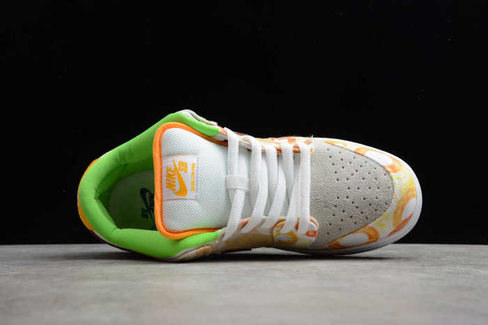 SB Dunk Low “CNY” CV1628-800