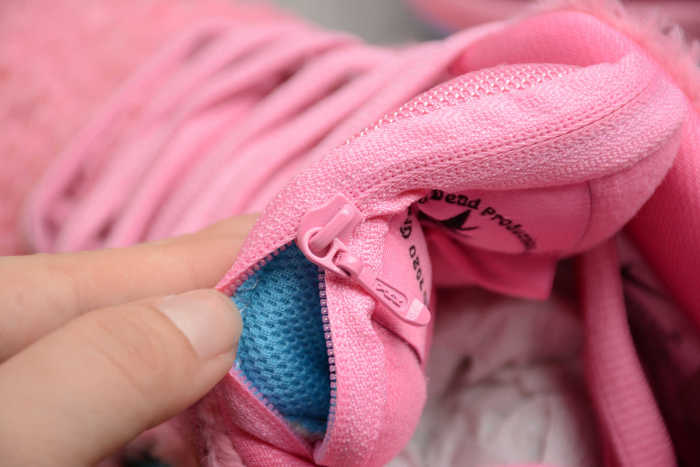 Grateful Dead x SB Dunk Low Pro QS “Pink Bear” CJ5378-600