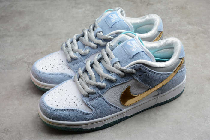 SB DUNK x Sean Cliver Light Blue White Gold DC9936-100