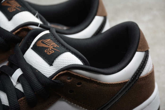 SB Dunk Low SP Trail End Brown 304292-102
