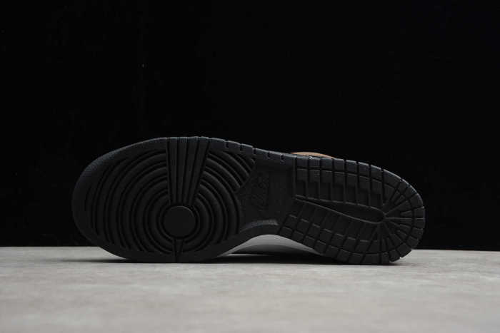 SB Dunk Low SP Trail End Brown 304292-102