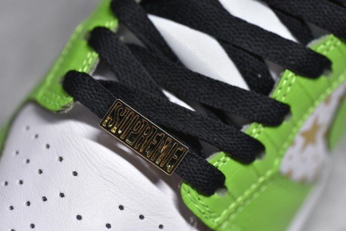Supreme x SB Dunk Low “Mean Green” DH3228-101