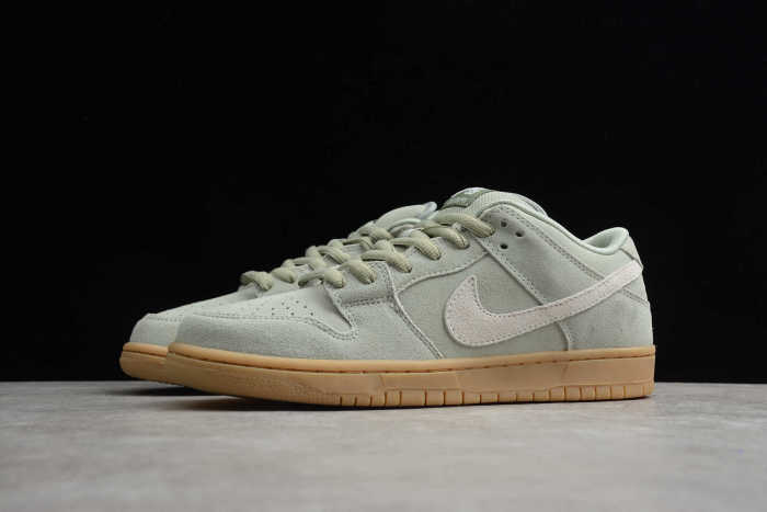 SB Dunk Low Pro “Horizon Green” BQ6817-300