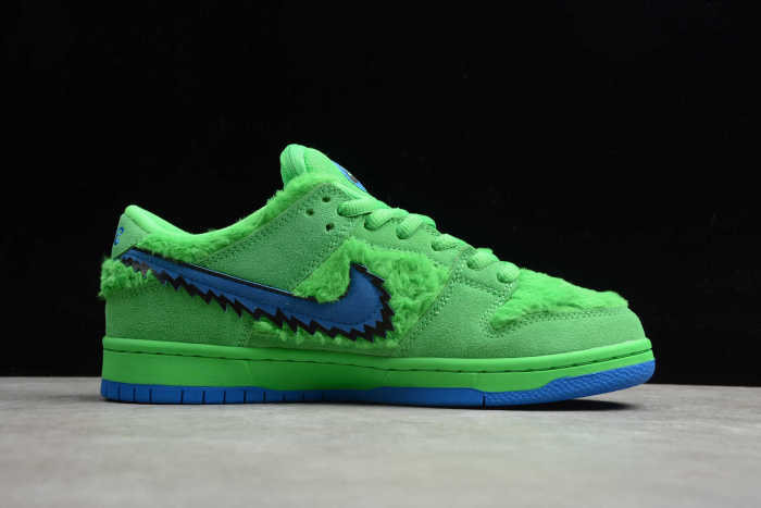 Grateful Dead x Nike SB Dunk Low Pro QS“ Green Bear” CJ5378-300
