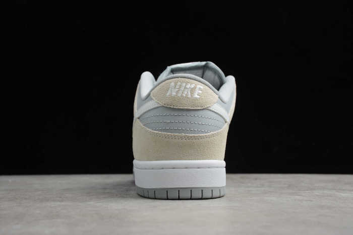 SB Dunk Low Summit White Wolf Grey AR0778-110