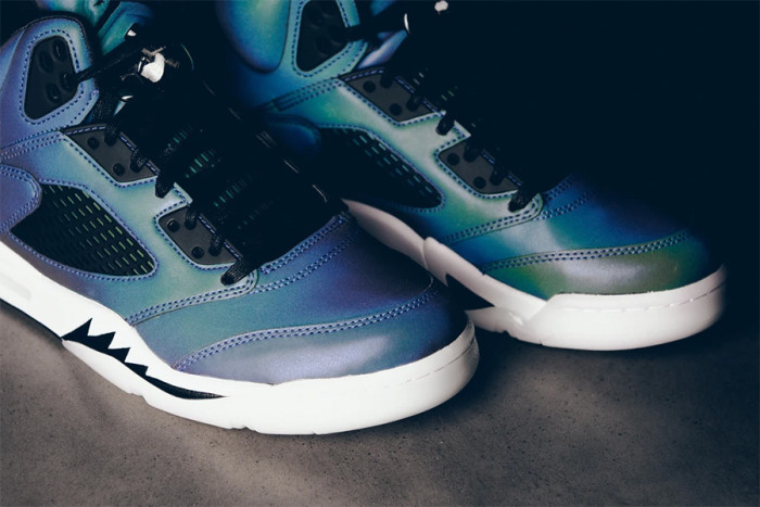 Air Jordan 5 WMNS “Oil Grey” CD2722-001