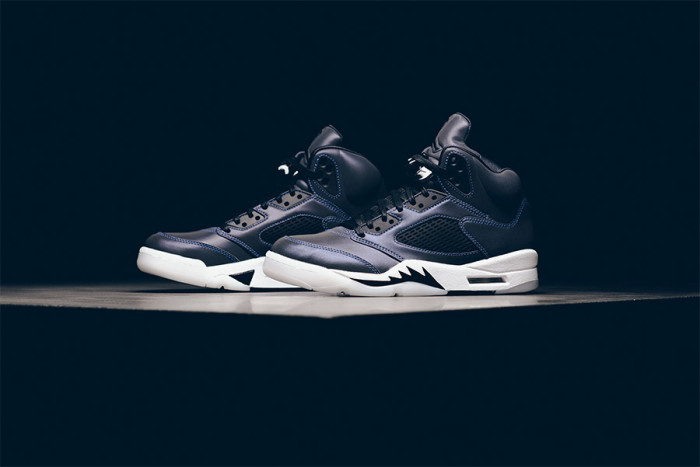 Air Jordan 5 WMNS “Oil Grey” CD2722-001
