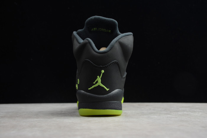 Air Jordan 5 Retro OG “Quai 54” Black Fluorescent Green 255054-511