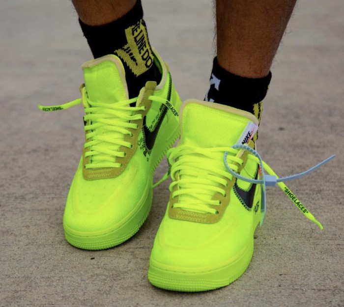 Off-White x Air Force 1 Low “Volt” 2.0 with Zip-Tie AO4606-700