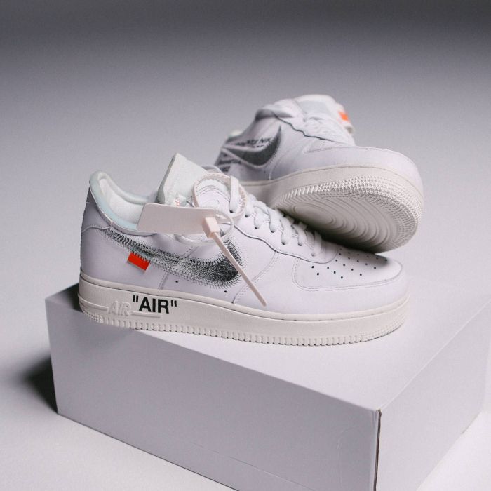 Conplex Con Off-White x MoMa x Air Force 1’07 Virgil White with Zip-Tie AV5210-100