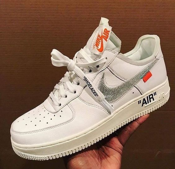 Conplex Con Off-White x MoMa x Air Force 1’07 Virgil White with Zip-Tie AV5210-100