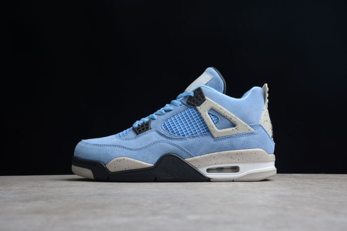 Air Jordan 4 Retro “University Blue” CT8527-400