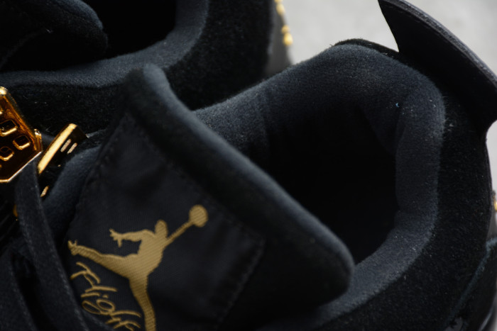 Air Jordan 4 “Royalty” 308497-032