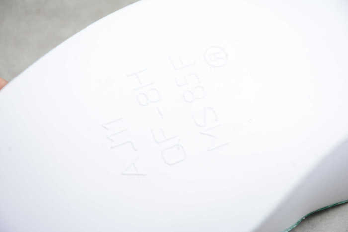 Air Jordan 4 Metallic Green CT8527-113