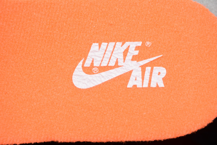 Air Jordan 1 Retro High OG “Neutral Grey” 555088-018