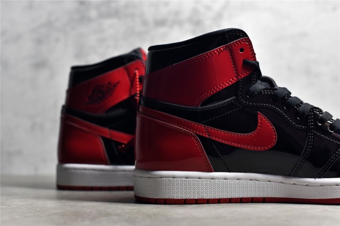 Air Jordan 1 Retro High OG Bred Patent 555088-063