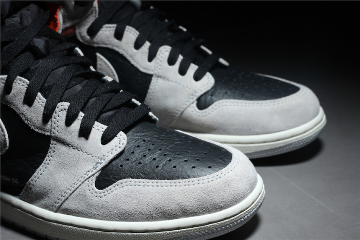 Air Jordan 1 Retro High OG “Neutral Grey” 555088-018