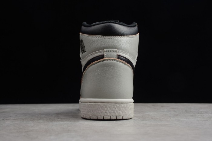 SB x Air Jordan 1 Retro High OG “Light Bone” CD6578-006