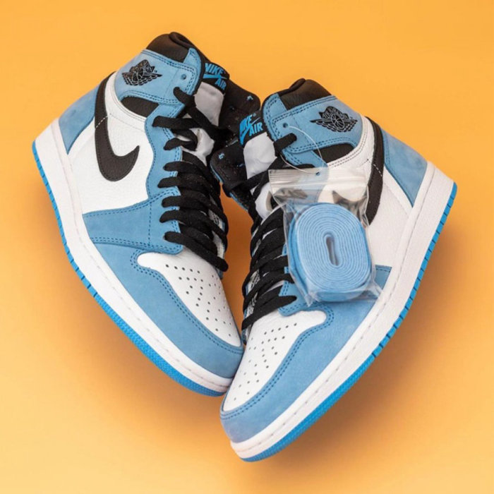 Air Jordan 1 High “University Blue” 555088-134