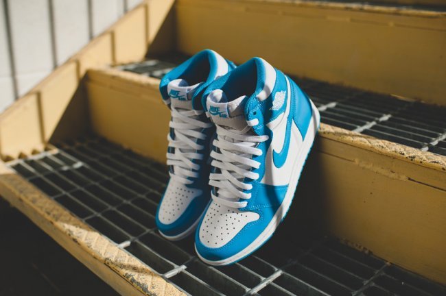 Air Jordan 1 Retro OG High “UNC/Powder Blue” 555088-117